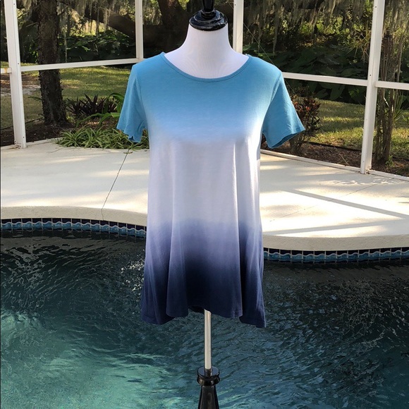 💙 3 LEFT Ocean Blue Dip Dyed Top. S-M-L - Picture 3 of 5